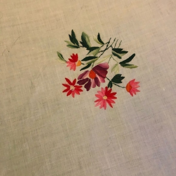 Embroidered White Square Tablecloth - Picture 3 of 8